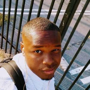 Meet your Posher, Devonte